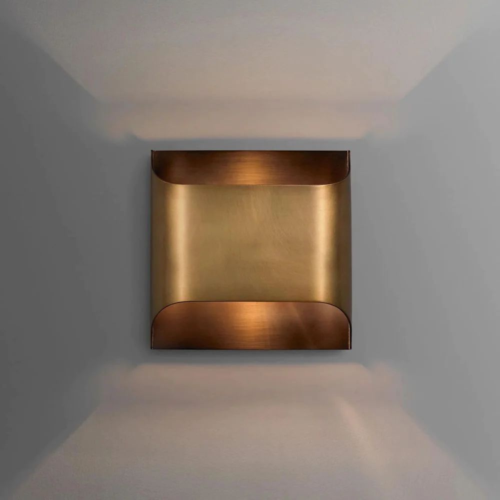 Mistwod Brass Wall Sconce