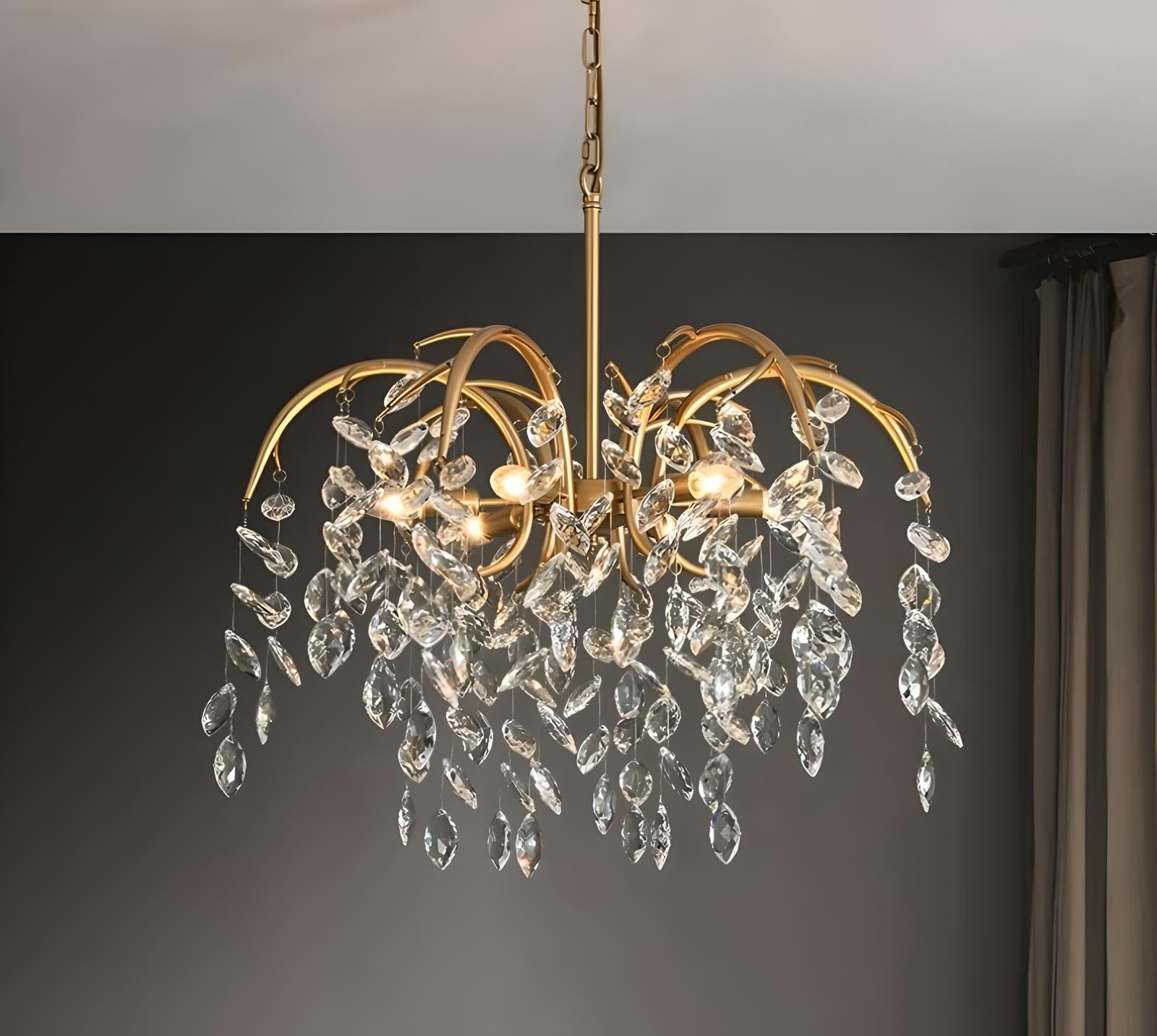 Lustre en Cristal Doré Design Créatif