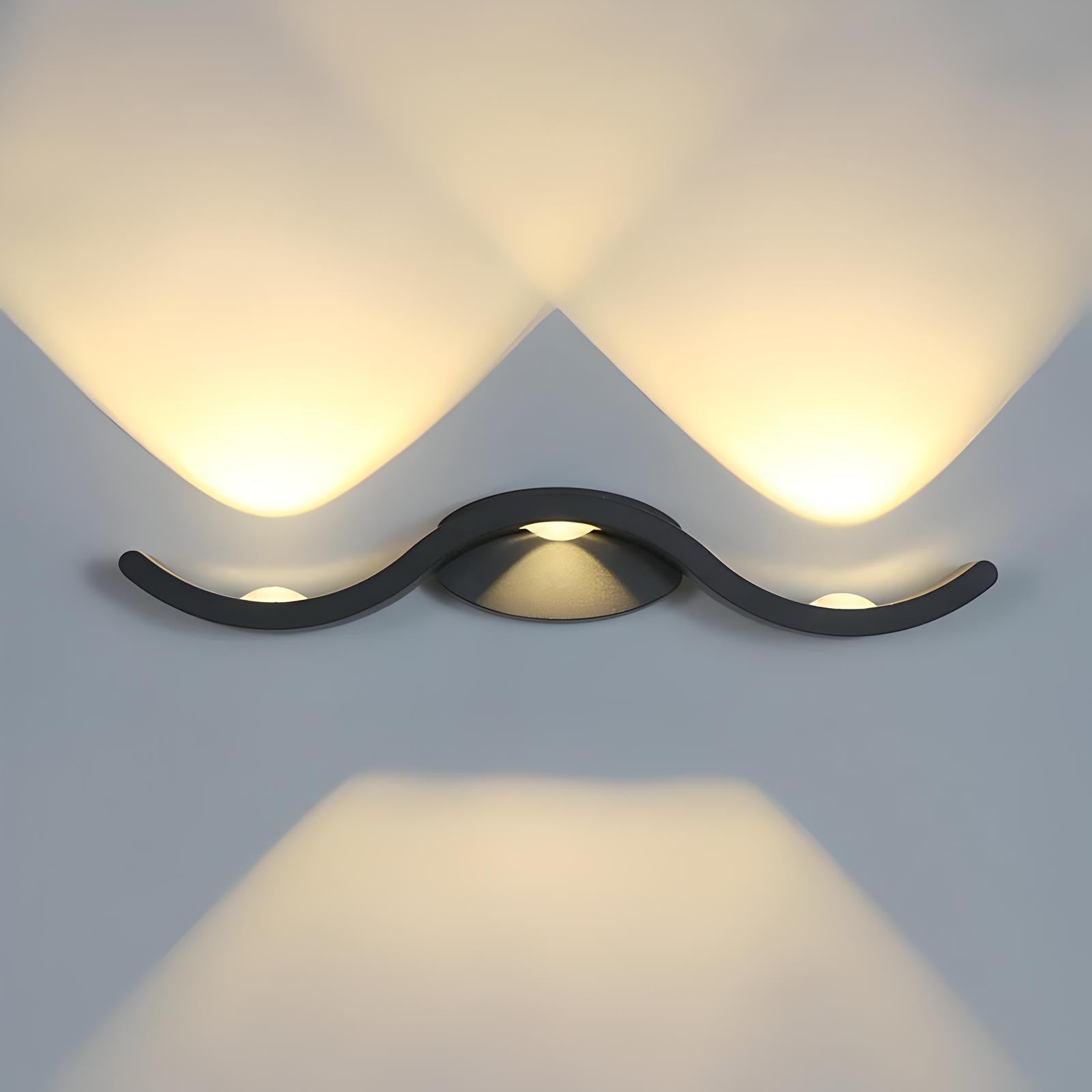 Applique Murale LED Design "Vague Elegante"