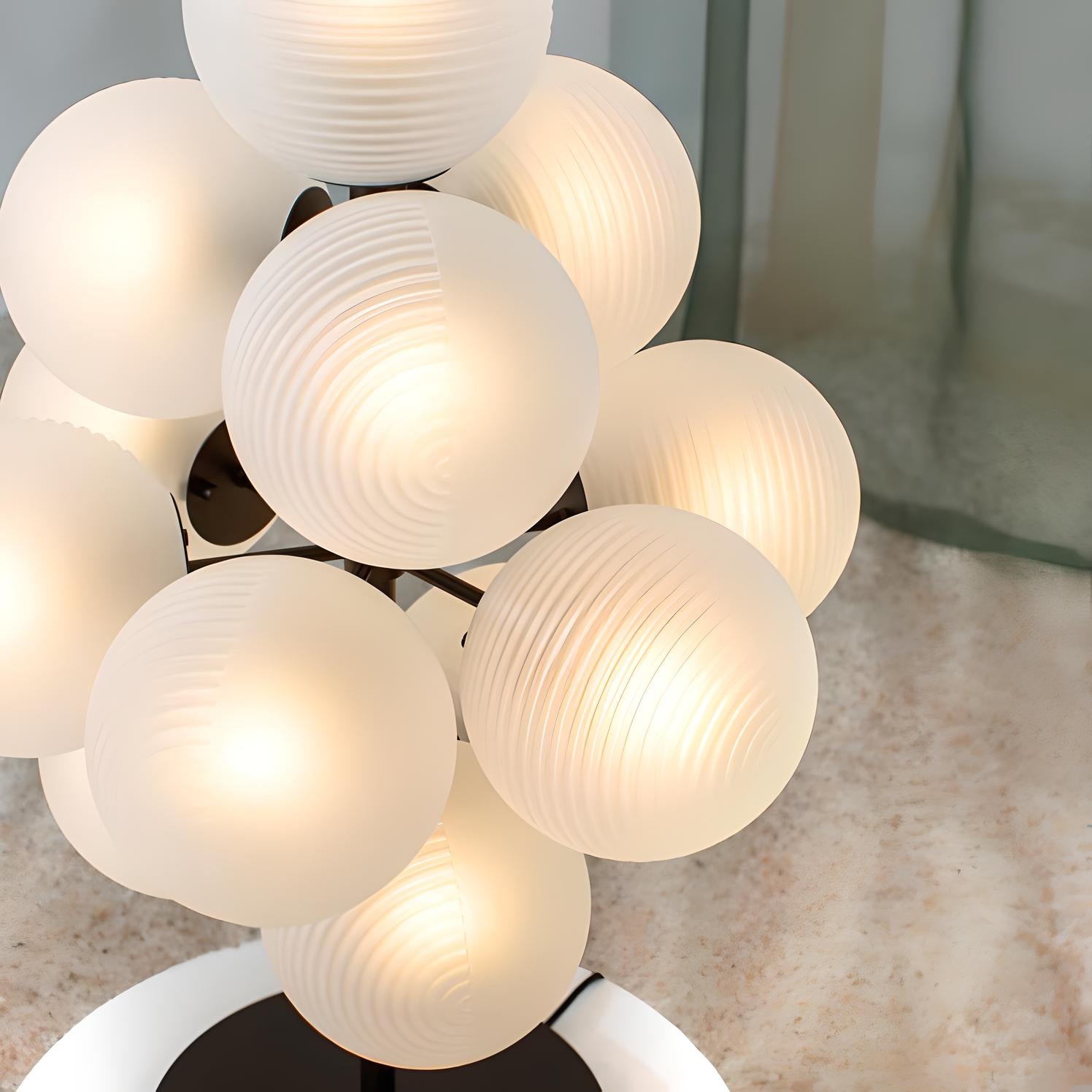 Lampe "Stellar Grappe" de PULPO par Sebastian Herkner